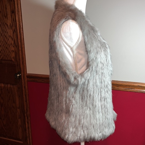 Soulmate 100% Angora Fur Gray Vest.  Size Large - Picture 2 of 8